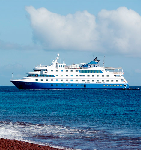 Santa-Cruz-II-ship